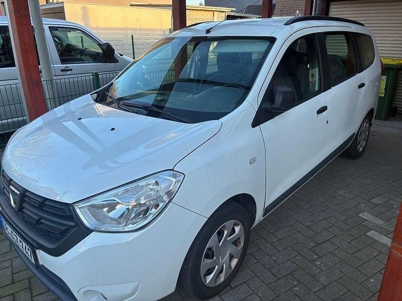 Gebraucht Dacia Lodgy Ambiance 102 PS (75 kW) 2017 Weiß Van / Kleinbus