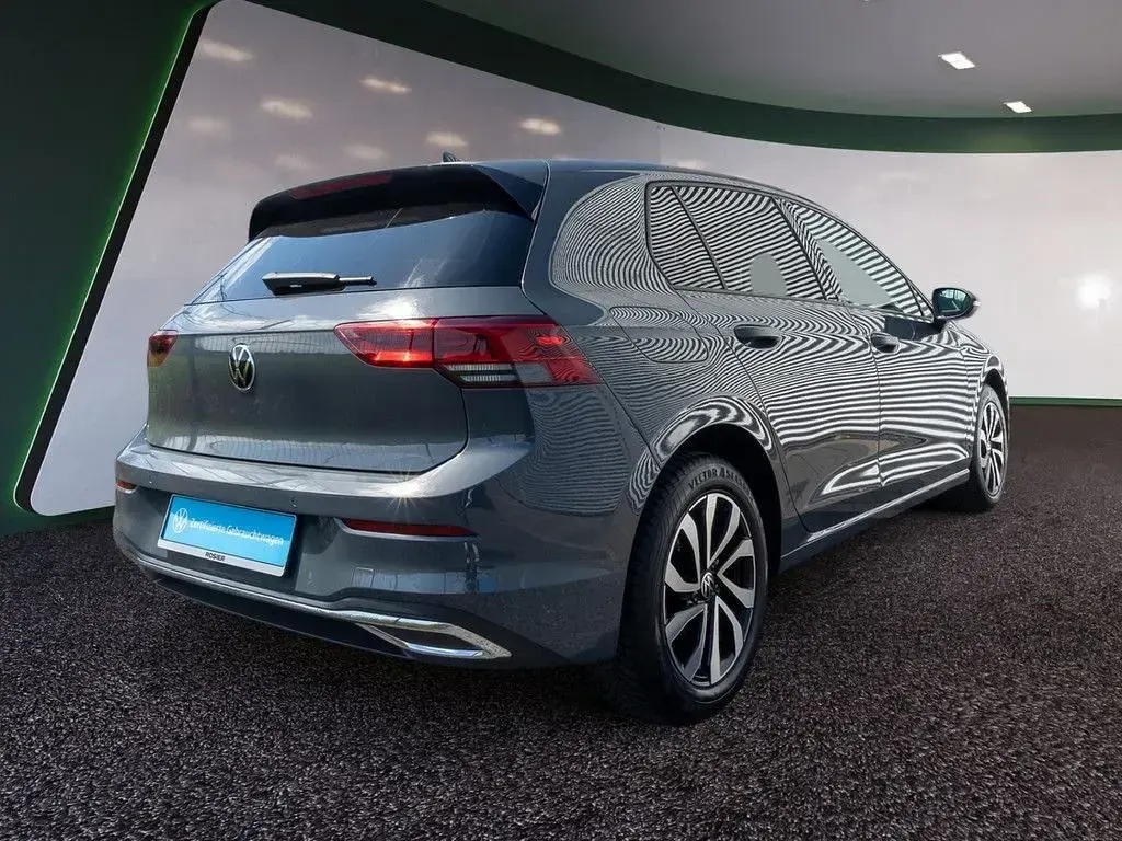 Używany VW Golf VII Active 150 KM (110 kW) 2021 Szary Hatchback