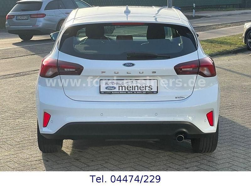 Usata Ford Focus Cool & Connect 120 CV (88 kW) 2022 Bianco Berlina