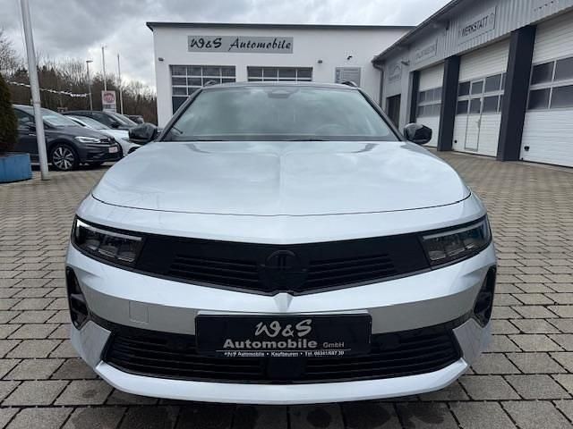 Neu Opel Astra 131 PS (96 kW) 2025 Silber Kombi