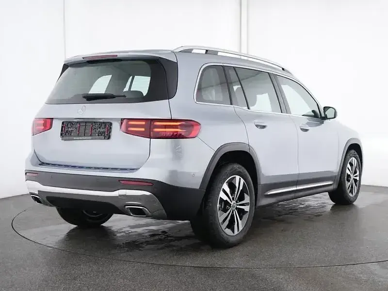 Gebraucht Mercedes GLB180 Progressive 136 PS (100 kW) 2025 Andere SUV