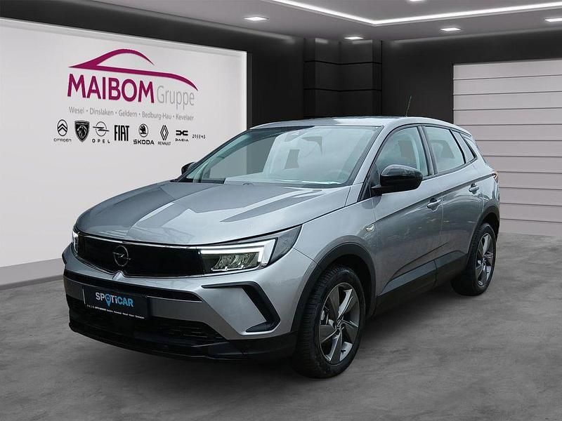 Quarz silber metallic (metallic) Gebraucht 2023 Opel Grandland X Enjoy SUV | 25.380 € (Fairer Preis) - Bild 1/4