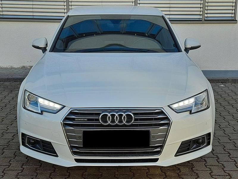 Gebraucht Audi A4 S-Line 200 PS (147 kW) 2017 Gletscherweiss Limousine