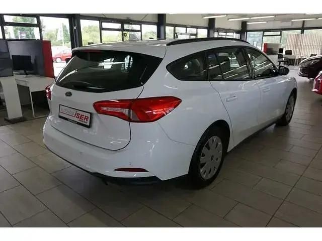 Gebraucht Ford Focus Trend 95 PS (69 kW) 2019 Weiß Kombi