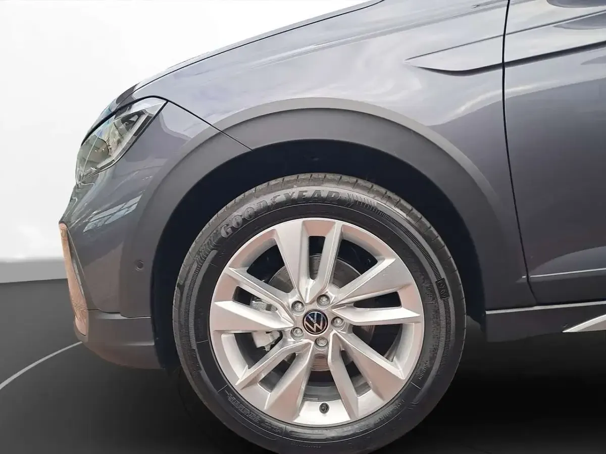 Nowe VW Taigo 116 KM (85 kW) 2025 Szary SUV