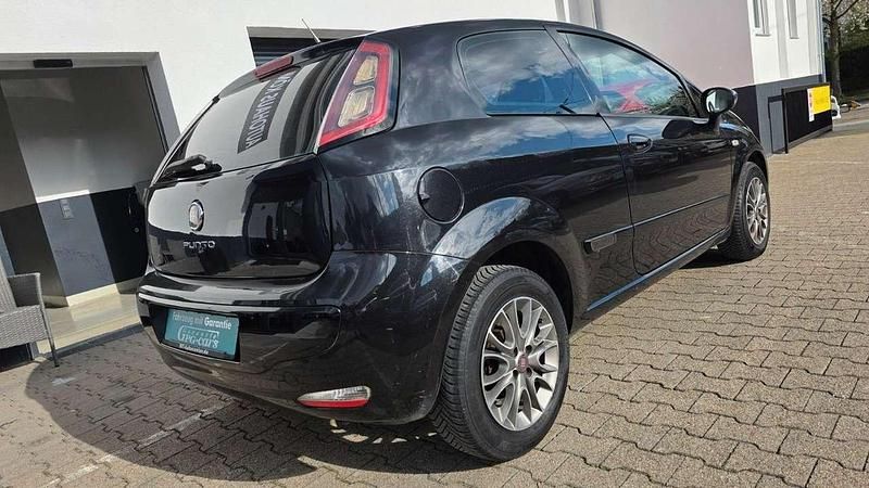 Gebraucht Fiat Punto 69 PS (50 kW) 2012 Grau Kleinwagen