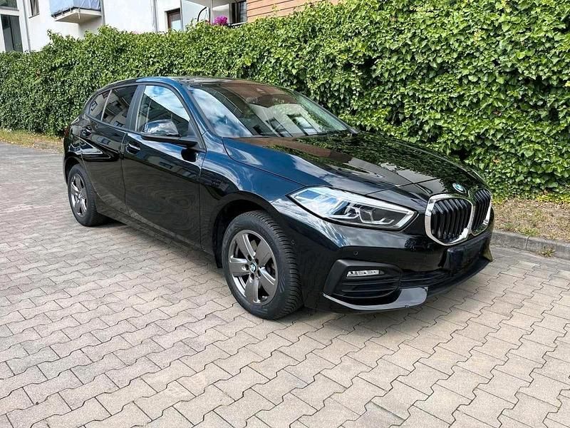 Gebraucht BMW 118 136 PS (100 kW) 2023 Schwarz Kleinwagen