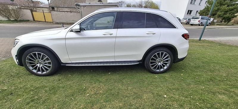 Gebraucht Mercedes GLC300 245 PS (180 kW) 2019 Weiß SUV