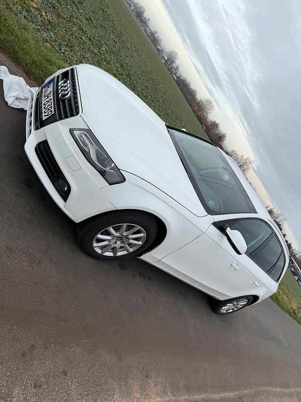 Weiß Gebraucht 2011 Audi A4 Kombi | 4.990 € (Superpreis) - Bild 1/4