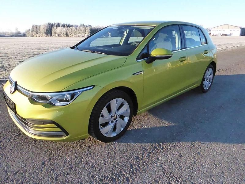Gebraucht VW Golf VIII Style 150 PS (110 kW) 2020 Limonengelb metallic Kleinwagen
