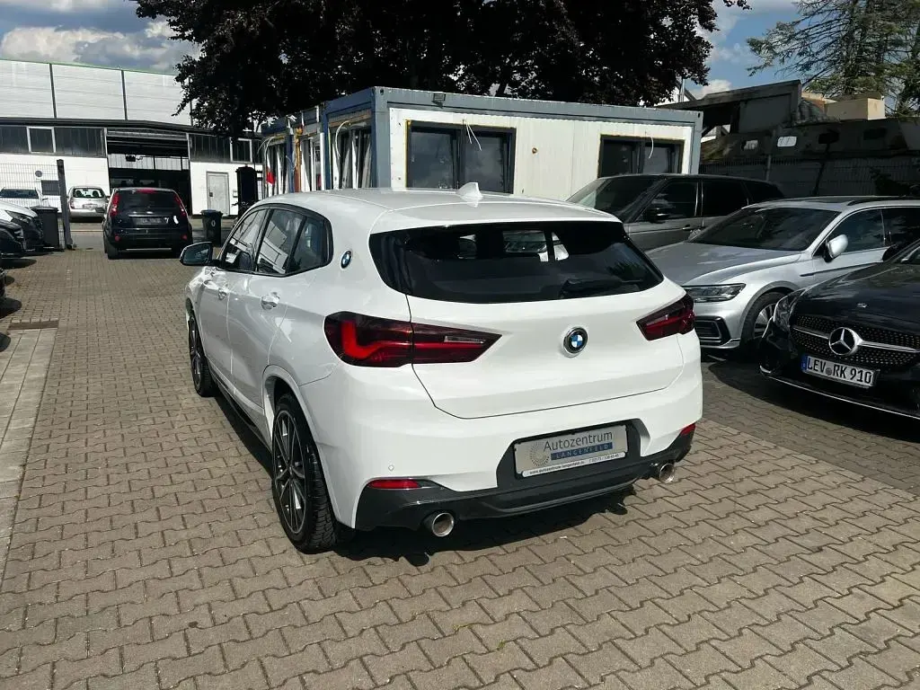 Gebraucht BMW X2 Sport Line 150 PS (110 kW) 2022 Alpinweiß SUV