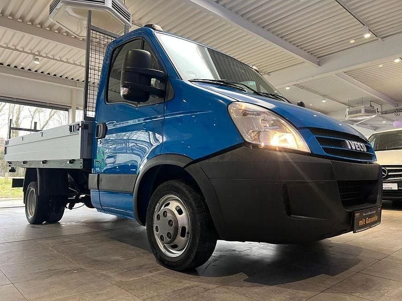 Gebraucht Iveco Daily 145 PS (106 kW) 2009 Blau Van / Kleinbus