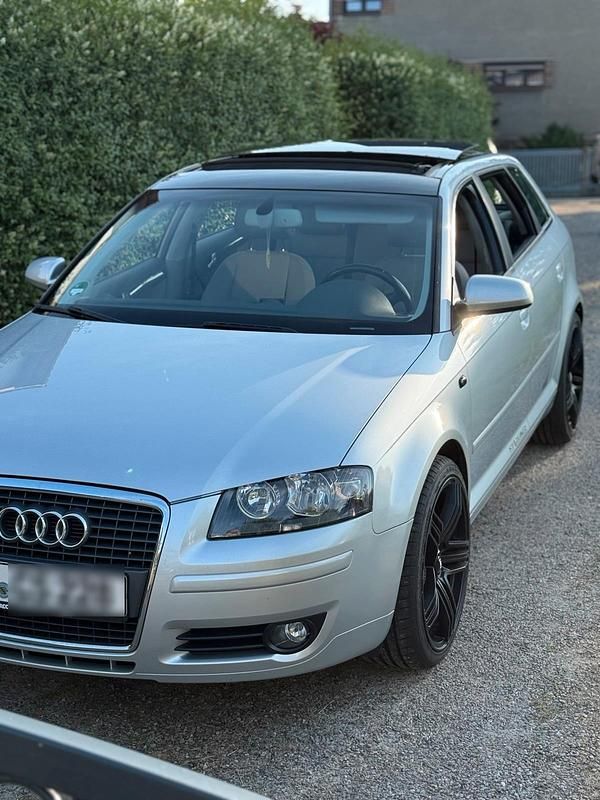 Silber Gebraucht 2008 Audi A3 Limousine | 6.500 € (Etwas zu teuer) - Bild 1/4