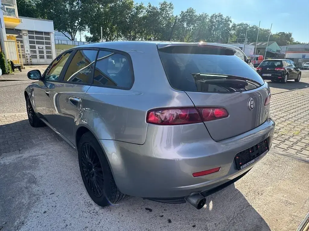 Occasion Alfa Romeo 159 150 ch (110 kW) 2009 Gris Berline