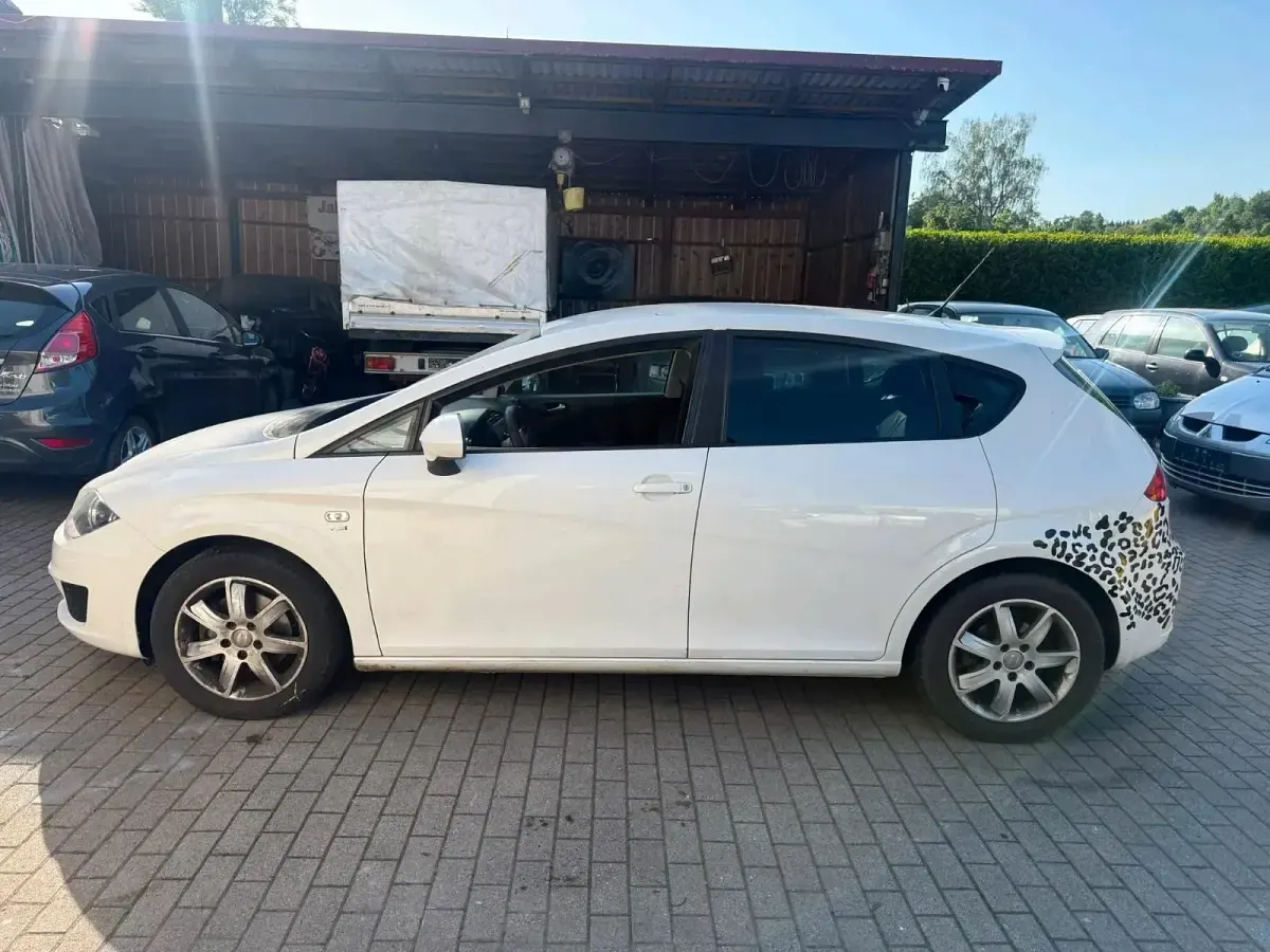 Gebraucht Seat Leon 125 PS (91 kW) 2010 Weiß Kleinwagen