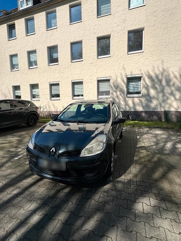 Gebraucht Renault Clio II 74 PS (54 kW) 2007 Schwarz Kleinwagen