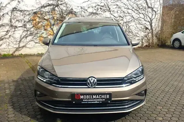 Gebraucht VW Golf VII Join 110 PS (80 kW) 2018 Gold Limousine