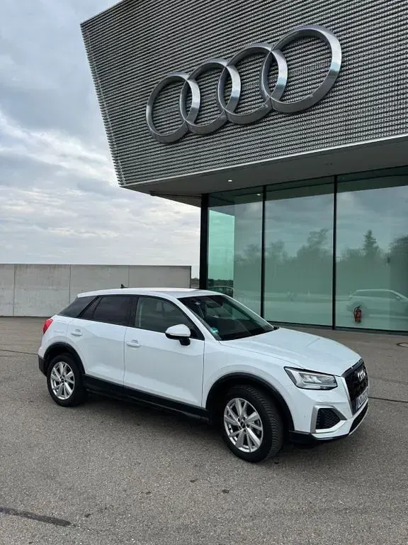 Gebraucht Audi Q2 Advanced 150 PS (110 kW) 2025 Weiß SUV