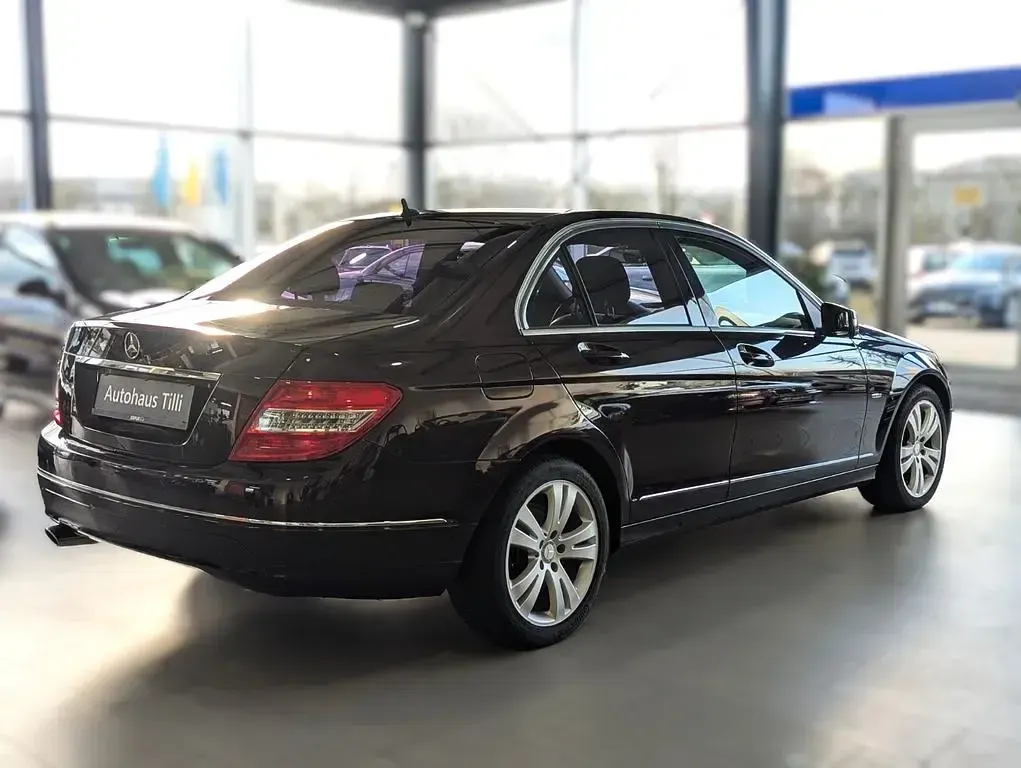 Gebraucht Mercedes C220 Sport Edition 170 PS (125 kW) 2010 Braun Limousine