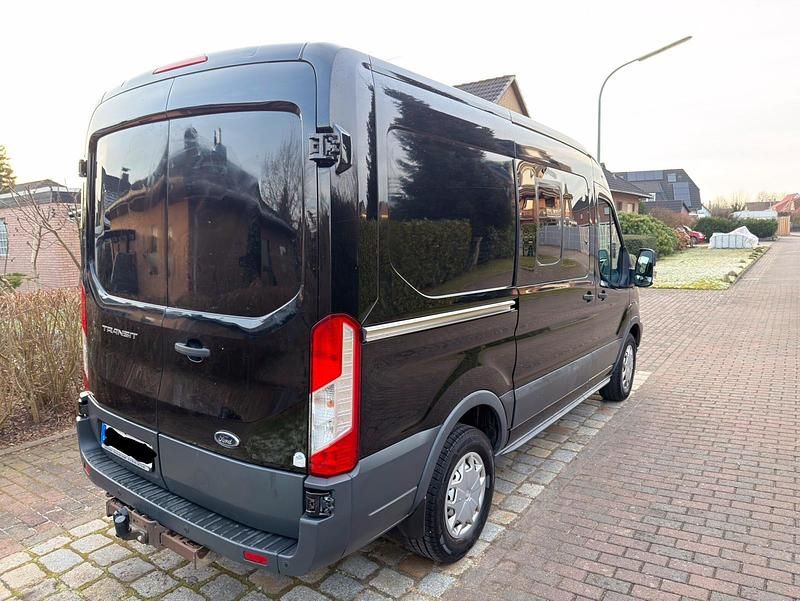 Gebraucht Ford Transit 131 PS (96 kW) 2017 Schwarz Van / Kleinbus