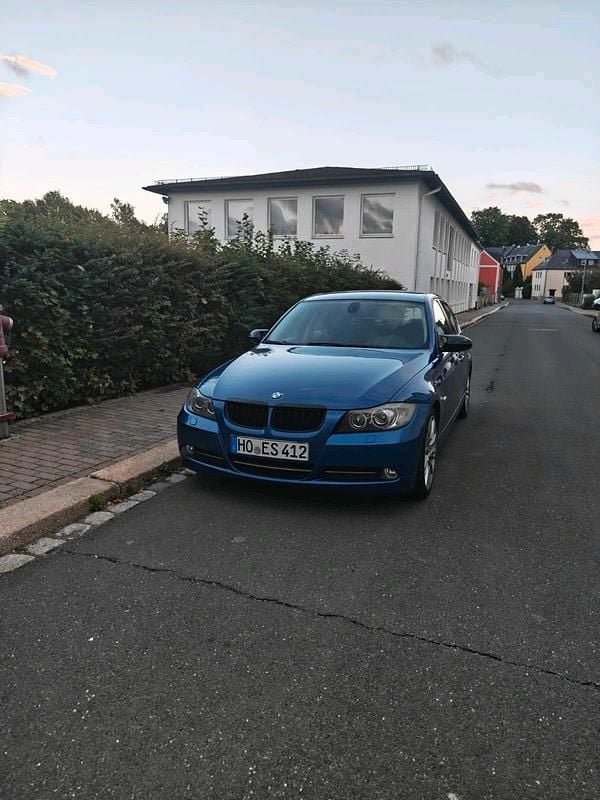 Blau Gebraucht 2007 BMW 330 M Sport Limousine | 4.199 € (Superpreis) - Bild 1/4