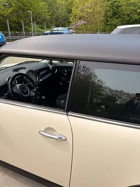 Usado Mini ONE 95 CV (69 kW) 2008 Beige Utilitario