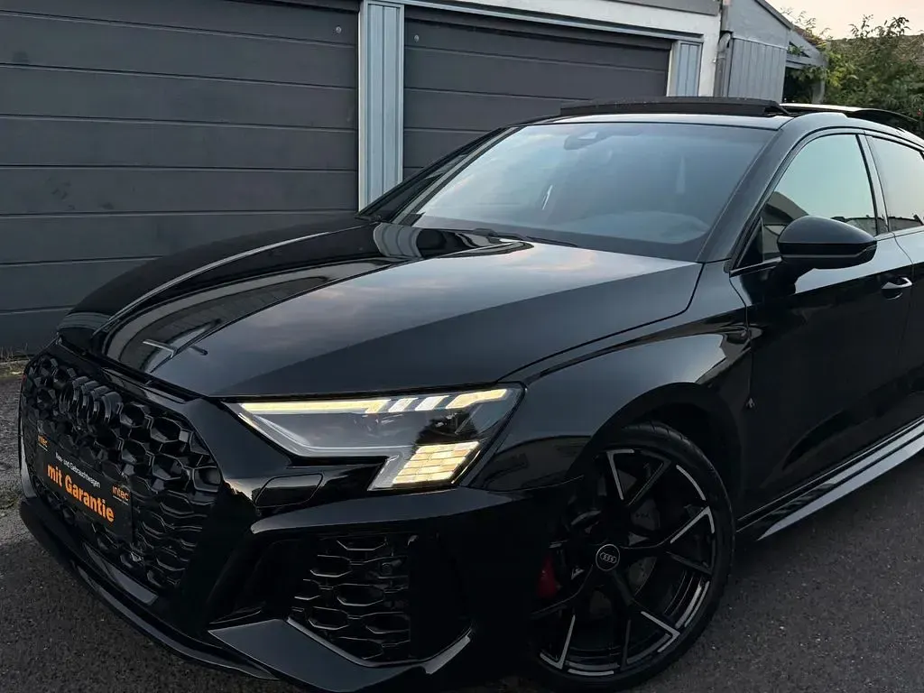 Gebraucht Audi RS3 Sport 400 PS (294 kW) 2023 Schwarz Limousine