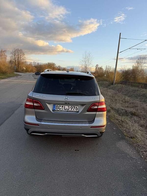 Gebraucht Mercedes ML350 258 PS (189 kW) 2014 Silber SUV