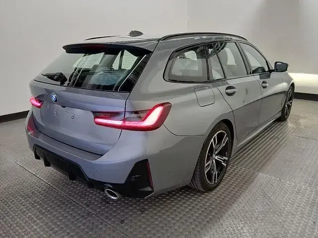 Gebraucht BMW 320 M Sport 190 PS (139 kW) 2024 Graukeine angabe Kombi