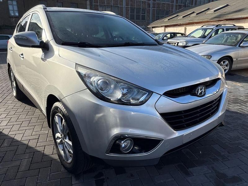 Gebraucht Hyundai ix35 Comfort 136 PS (100 kW) 2012 Silber SUV