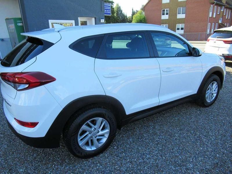 Gebraucht Hyundai Tucson Trend 132 PS (97 kW) 2017 Weiß SUV