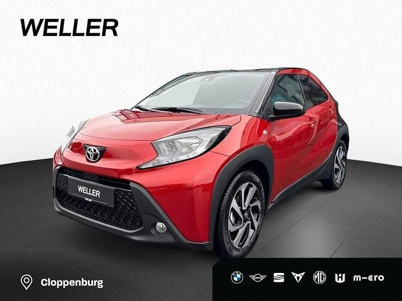 Ginger beige / night sky black (beige) Neu 2025 Toyota Aygo X SUV | 14.700 € (Superpreis) - Bild 1/4
