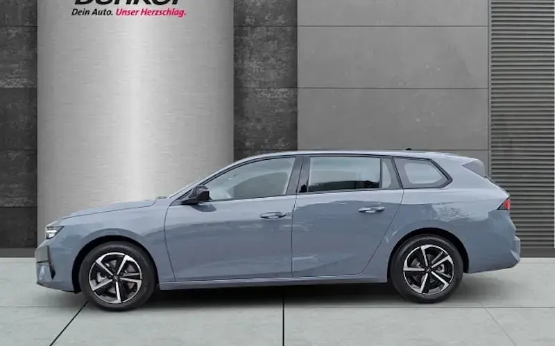 Gebraucht Opel Astra Edition 145 PS (106 kW) 2026 Grau Kombi