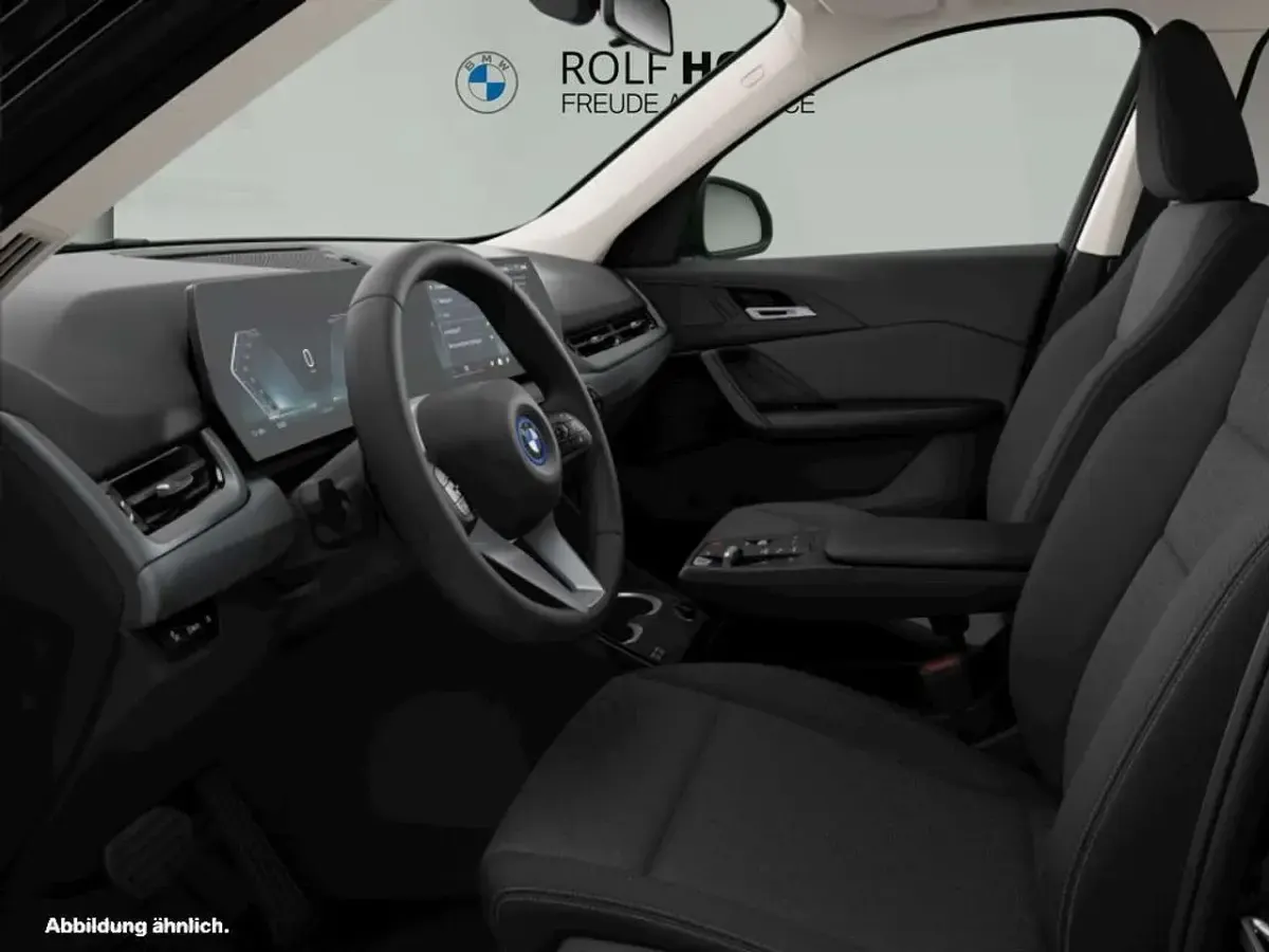 Gebraucht BMW iX1 Performance 150 kW (204 PS) 2024 Schwarz uni SUV