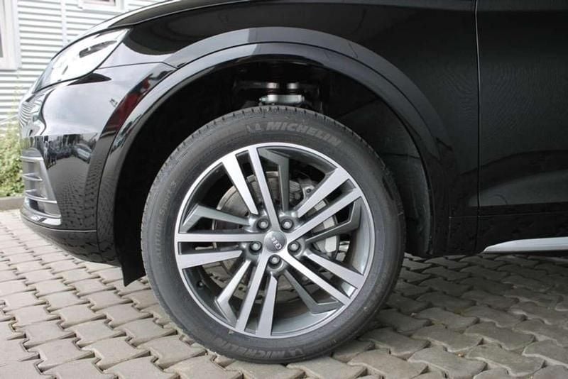 Gebraucht Audi Q5 Sport 190 PS (139 kW) 2017 Schwarz SUV