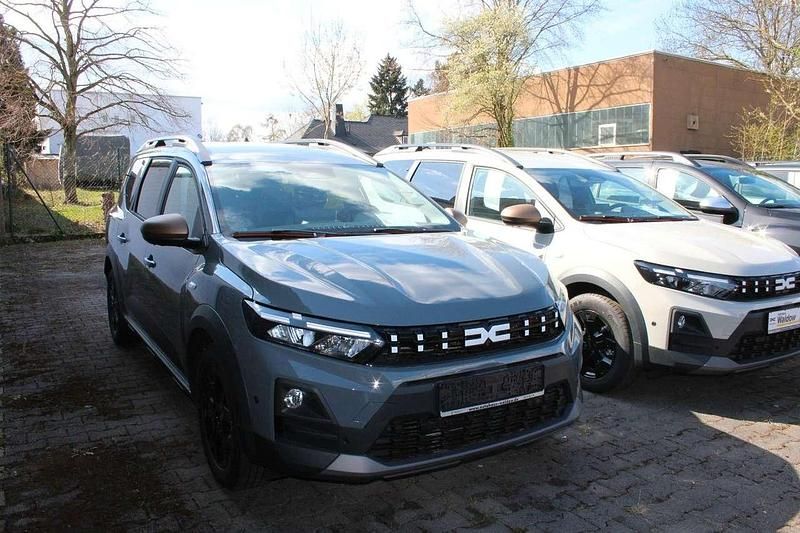 Neu Dacia Jogger Extreme 109 PS (80 kW) 2026 Schiefergrau Van / Kleinbus