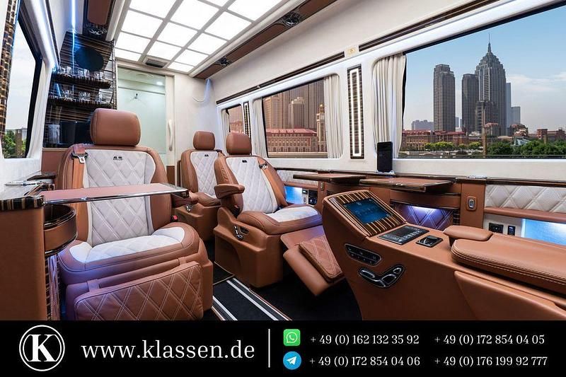Schwarz Neu 2025 Mercedes Sprinter Luxury Van | 416.500 € - Bild 1/4