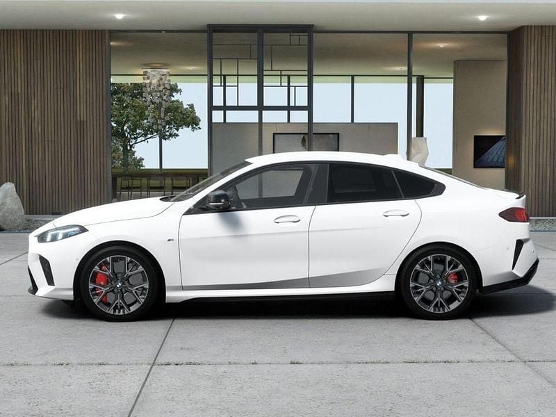 Gebraucht BMW M235 Performance 300 PS (220 kW) 2025 Weiß Limousine
