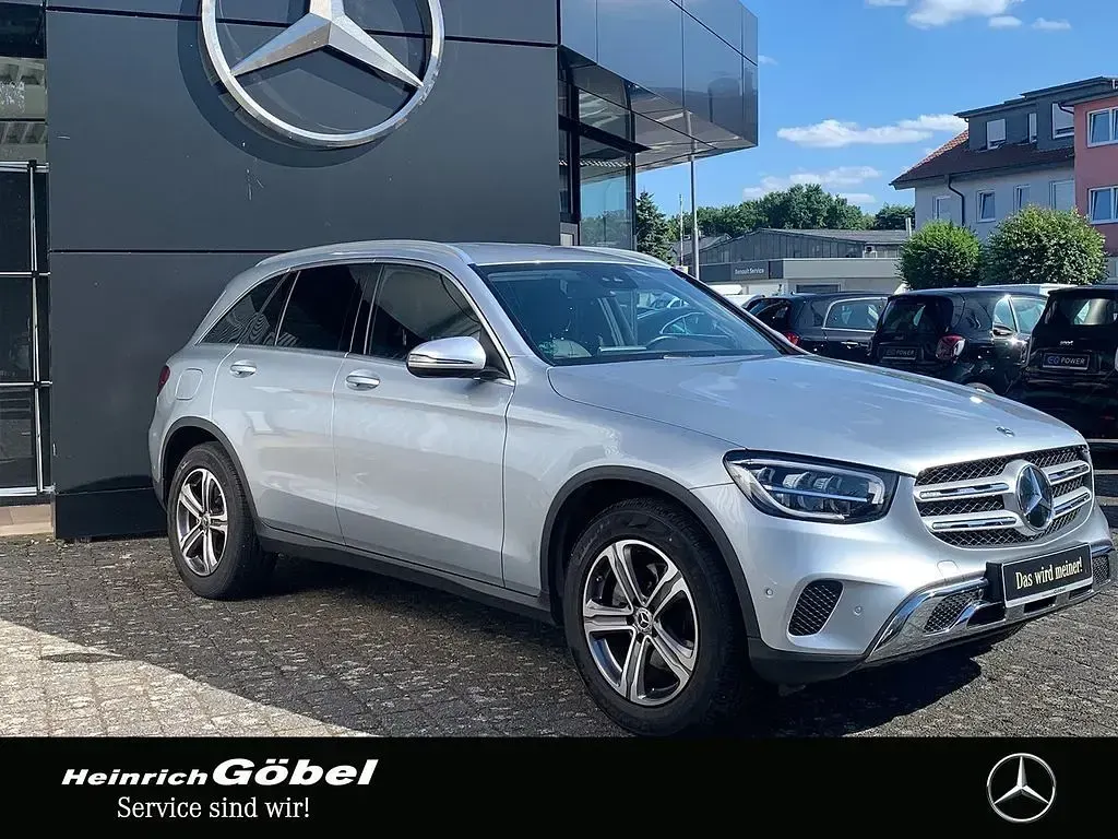 Gebraucht Mercedes GLC220 194 PS (142 kW) 2022 Hightechsilber SUV