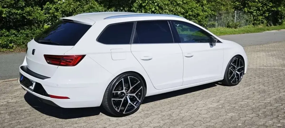 Gebraucht Seat Leon XCELLENCE 184 PS (135 kW) 2018 Weiß Kombi