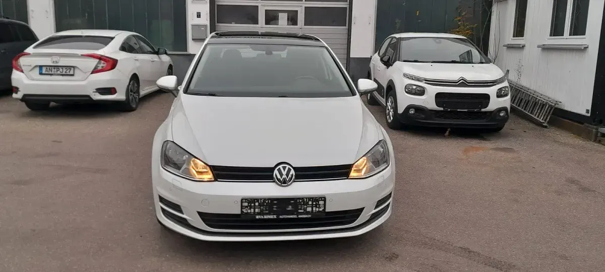 Gebraucht VW Golf VII Comfortline 122 PS (89 kW) 2014 Weiß Limousine