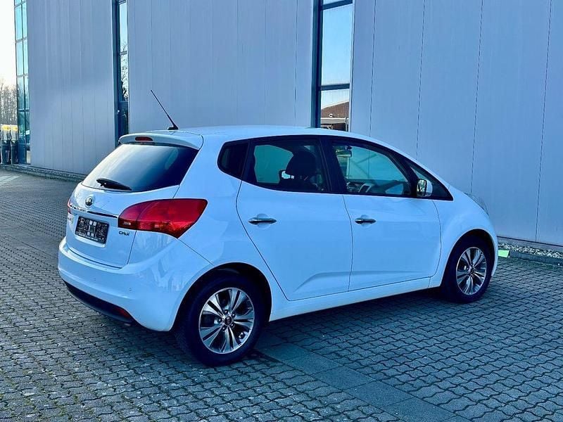 Gebraucht Kia Venga DREAM-TEAM Edition 128 PS (94 kW) 2017 Weiß Kleinwagen