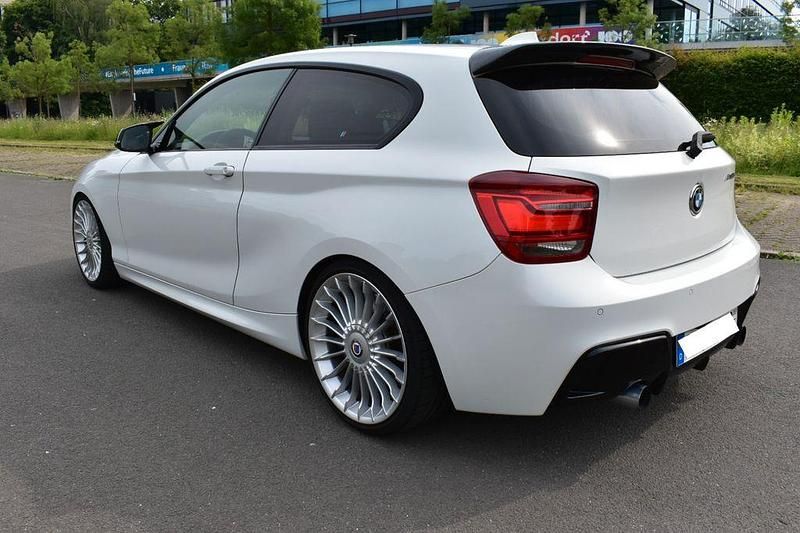 Gebraucht BMW 135 Performance 360 PS (264 kW) 2013 Weiß Kleinwagen