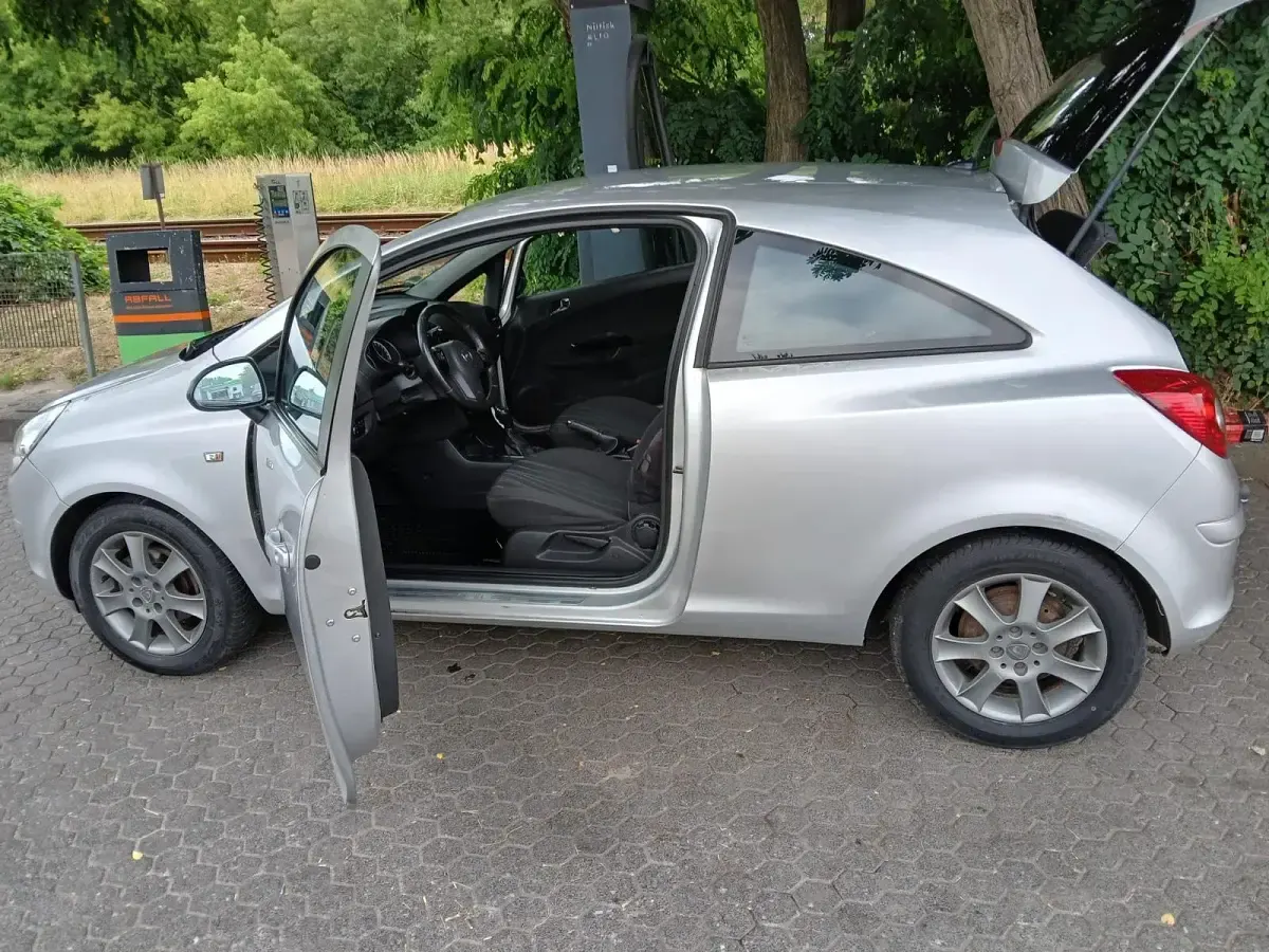 Gebraucht Opel Corsa 2010 Grau Kleinwagen