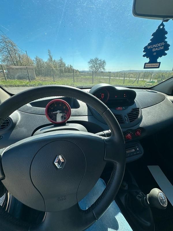 Gebraucht Renault Twingo 75 PS (55 kW) 2010 Schwarz Kleinwagen