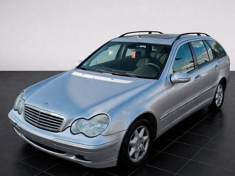 Gebraucht Mercedes C180 143 PS (105 kW) 2002 Silber Kombi