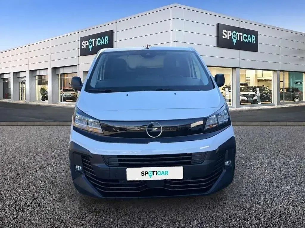 Używany Opel Vivaro 177 KM (130 kW) 2025 Biały Minivan