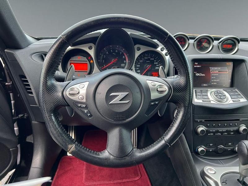 Gebraucht Nissan 370Z Pack 328 PS (241 kW) 2016 Braun Cabrio