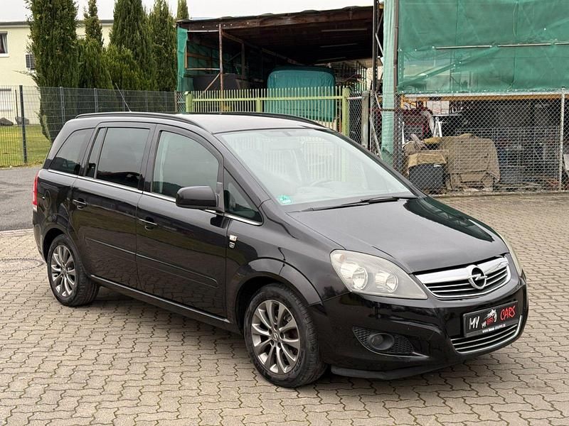 Gebraucht Opel Zafira Edition 150 PS (110 kW) 2010 Saphirschwarz mineraleffekt Van / Kleinbus