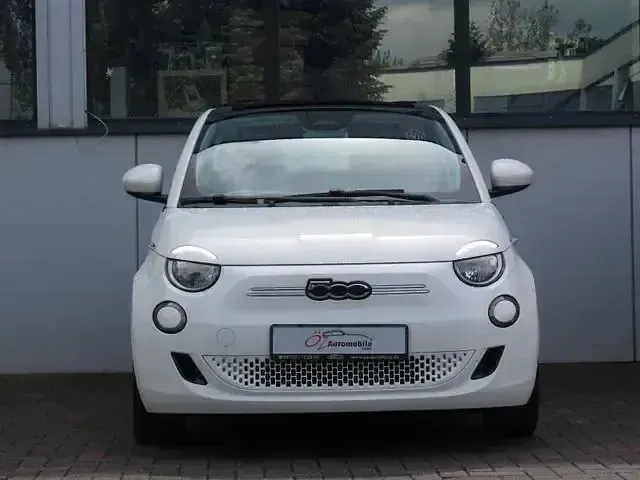 Second-hand Fiat 500e 86 kW (118 CP) 2023 Alb Cabrio